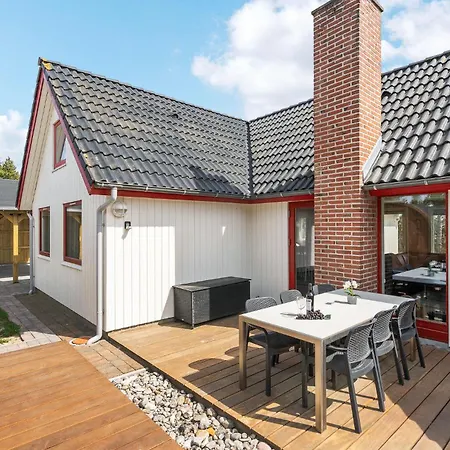 Cozy In Romo With Kitchen Holiday home Toftum (Syddanmark)